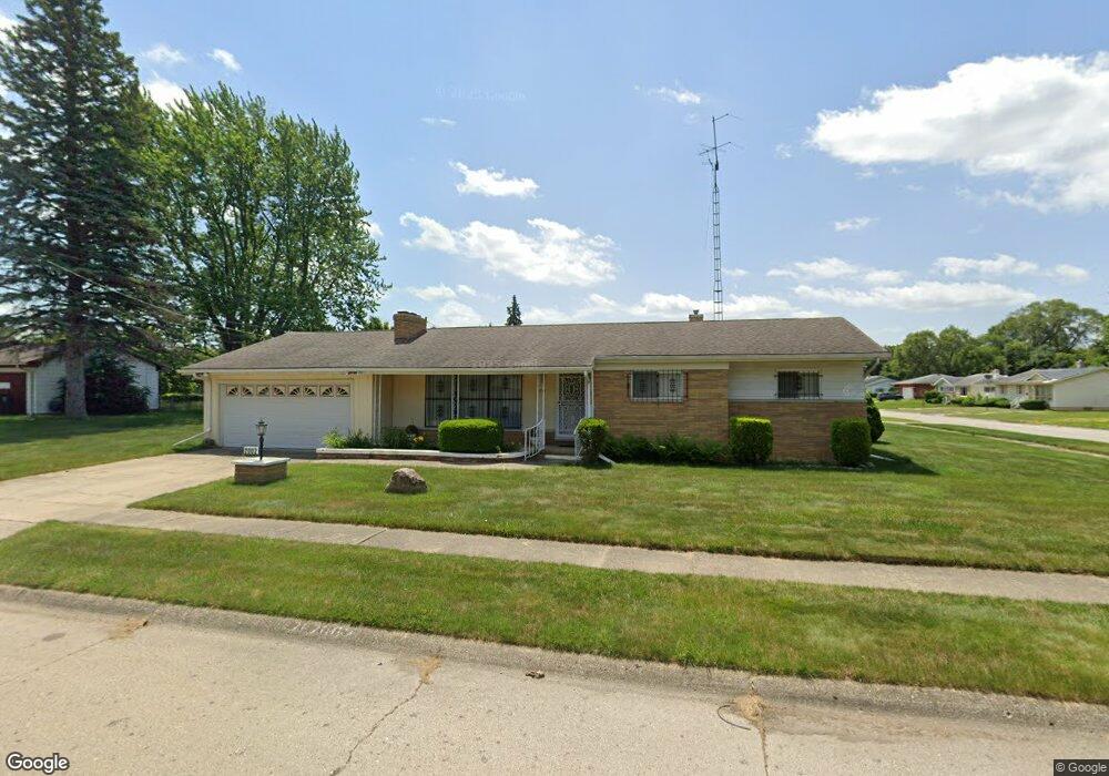 2002 Pingree Ave, Flint, MI 48503 - photo 1