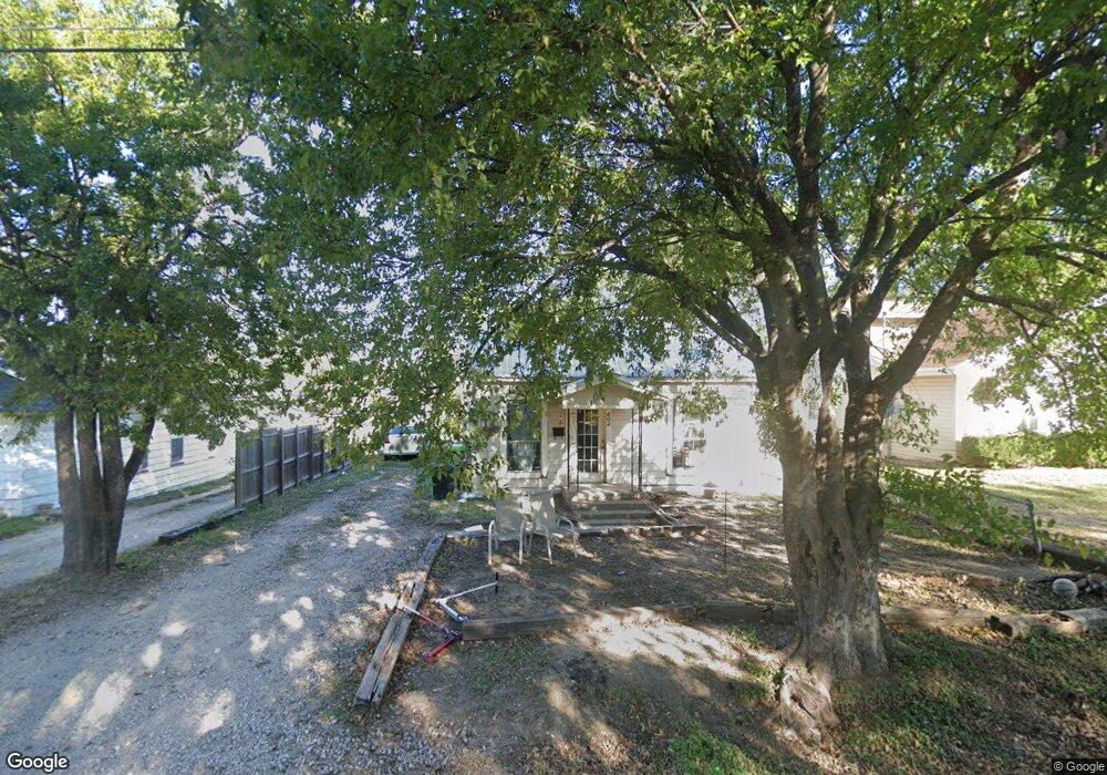 602 E Brown St, Ennis, TX 75119 - photo 1