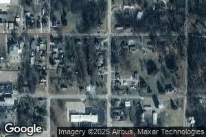 41 S 2nd St, Albion, IL 62806