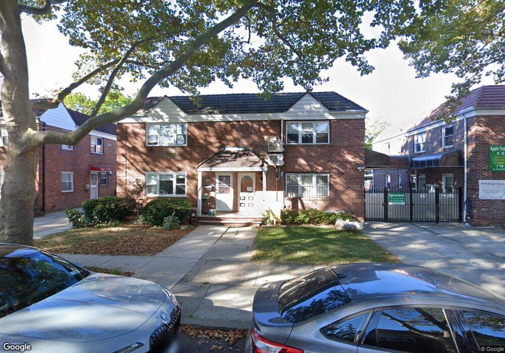 7316 197th St, Fresh Meadows, NY 11366 - photo 1