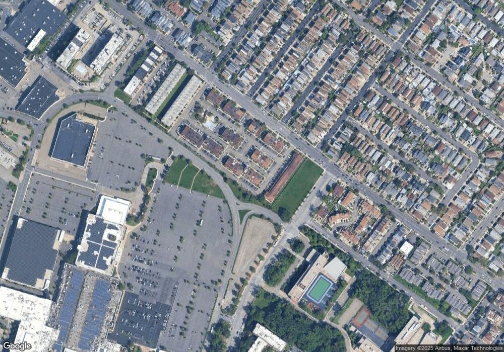 22 Daffodil Ln unit A, Staten Island, NY 10314 - photo 1