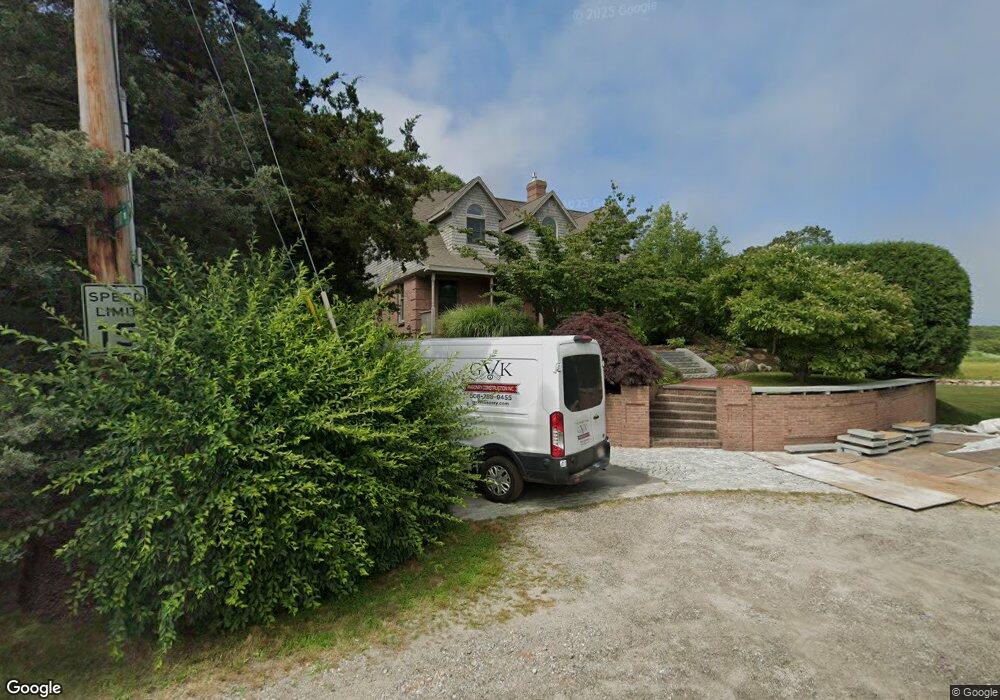 9 Birchwood St, Mattapoisett, MA 02739 - photo 1