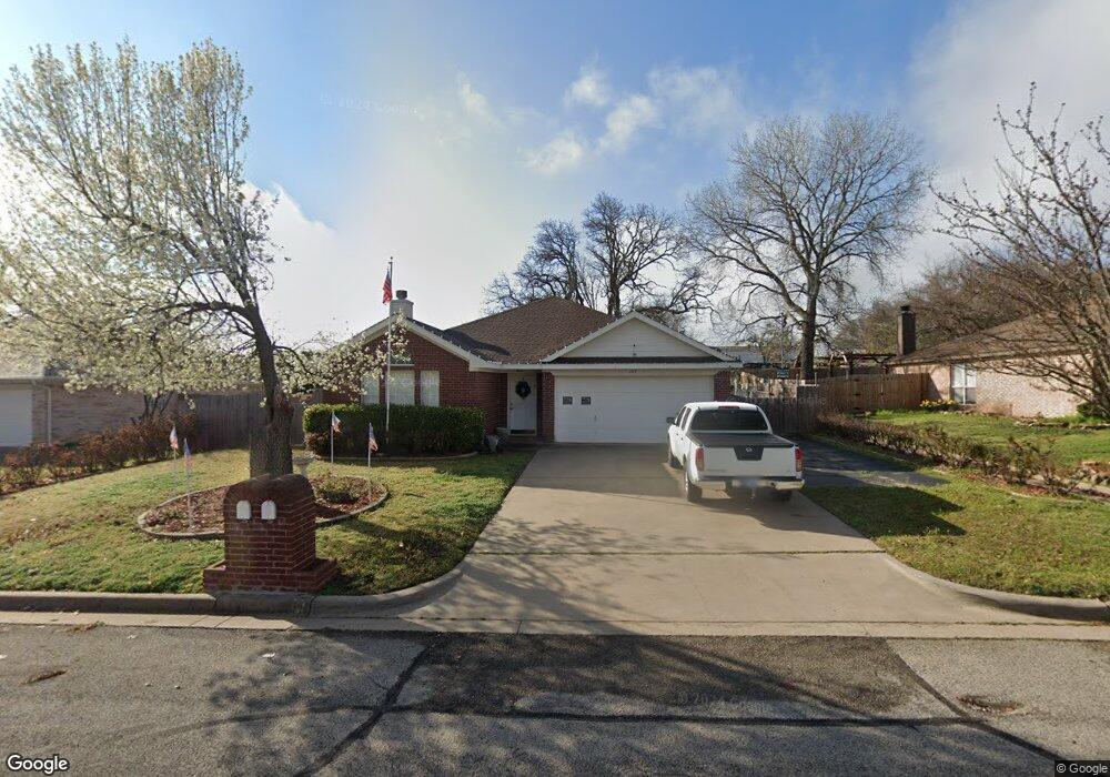 309 Sweetwater Dr, Weatherford, TX 76086 - photo 1