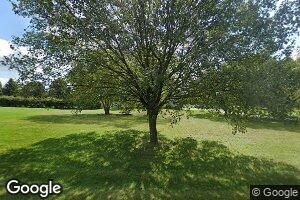 8 Pleasant View Manor Rd, Pittstown, NJ 08867