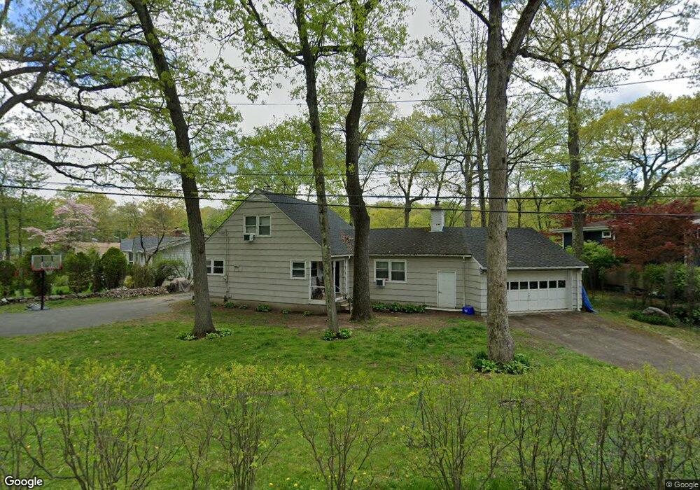 280 Lake Shore Dr, Pleasantville, NY 10570 - photo 1