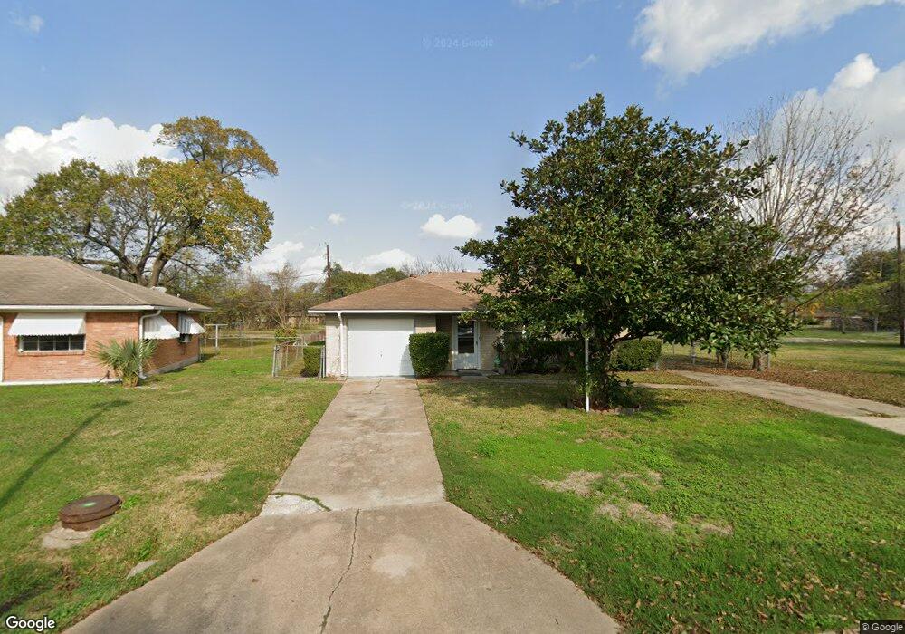 315 Bizerte St, Houston, TX 77022 - photo 1
