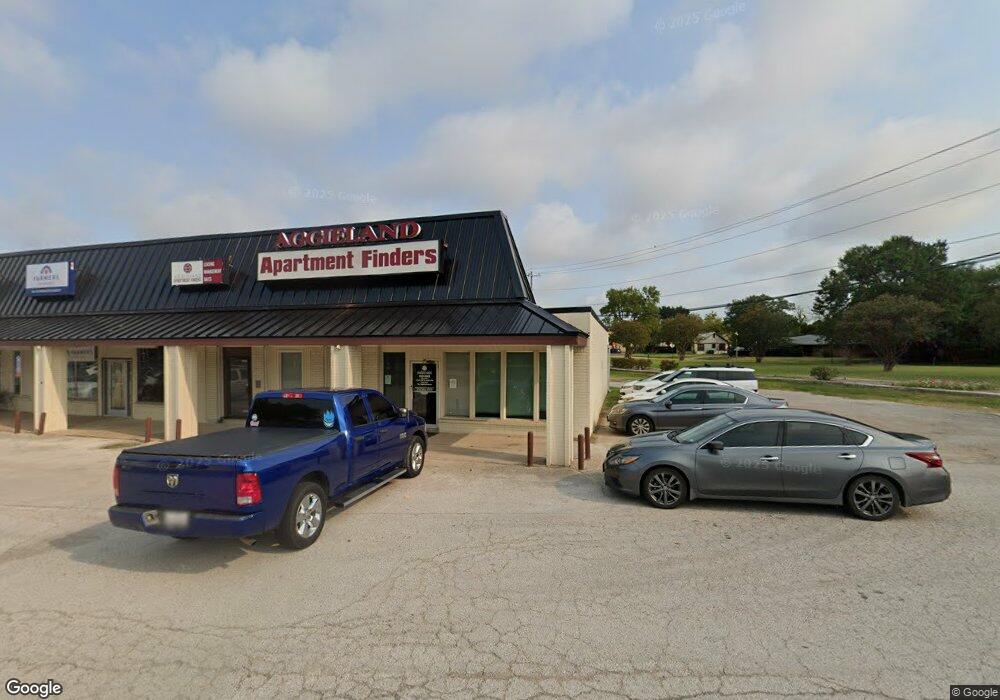 113 Walton Dr, College Station, TX 77840 - photo 1