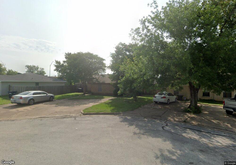 1610 Cloverdale Ct, College Station, TX 77840 - photo 1