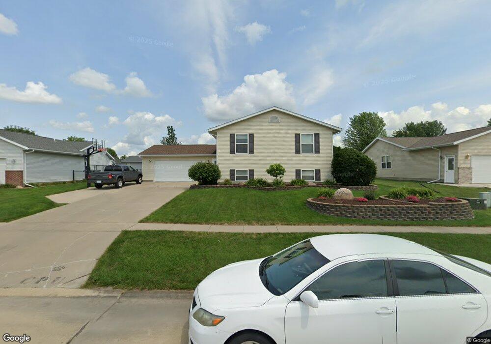 606 Boulder Dr, Center Point, IA 52213 - photo 1