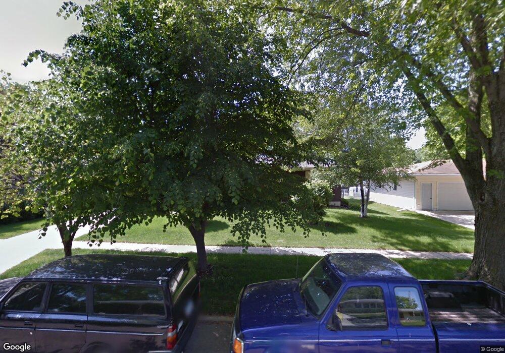 2100 Highview Dr, Marion, IA 52302 - photo 1