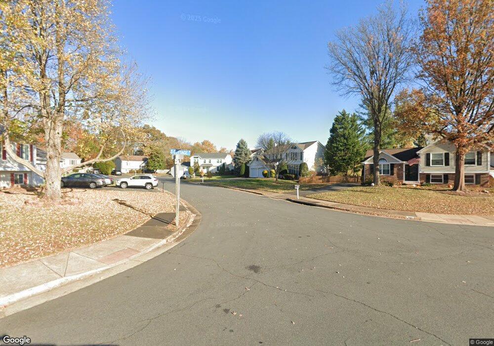 304 Aaron Ct, Sterling, VA 20164 - photo 1