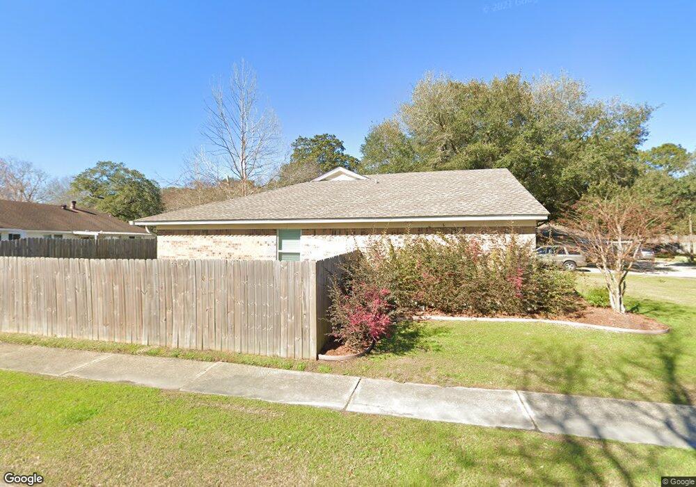 801 N Grand Lake Ct, Slidell, LA 70461 - photo 1