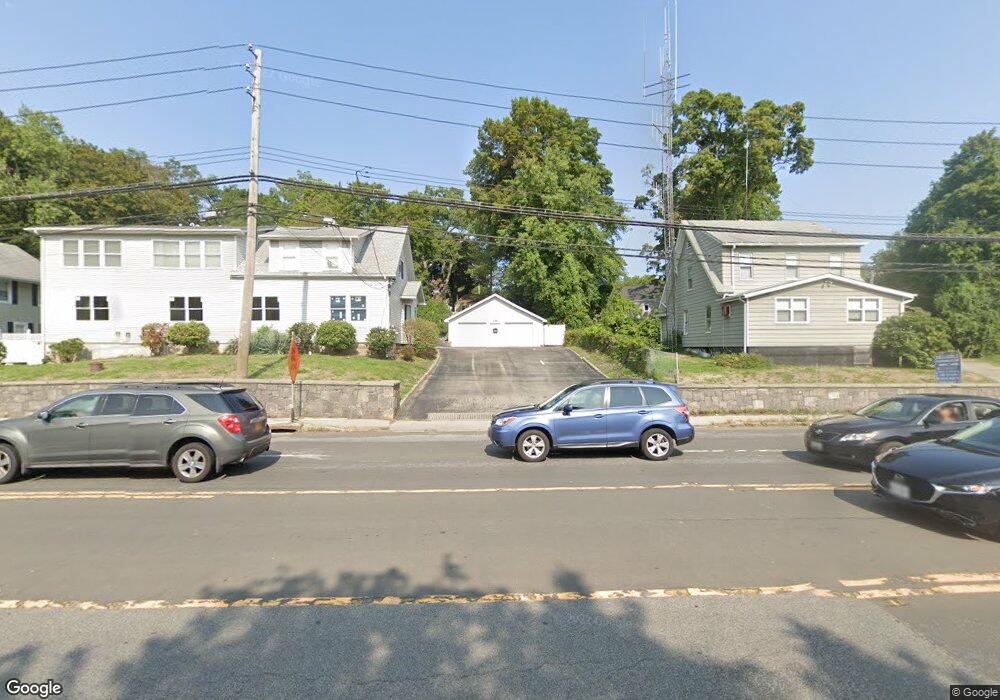 2064 E Main St unit Front, Cortlandt Manor, NY 10567 - photo 1