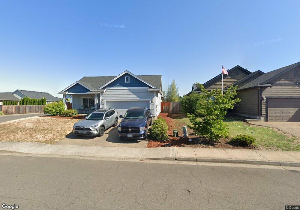 747 Meadowlawn Place, Molalla, OR 97038 - photo 1