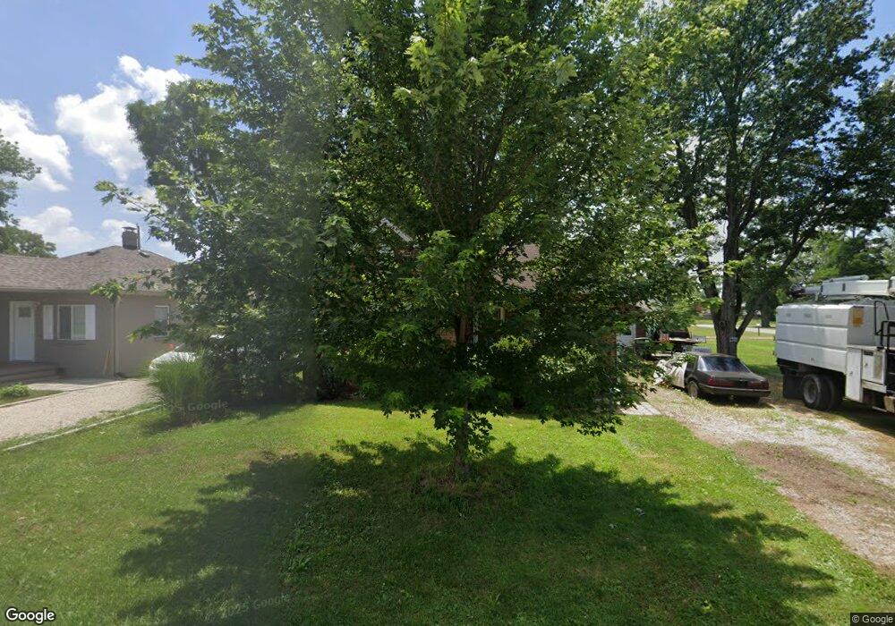 303 E Berkley Ave, Muncie, IN 47303 - photo 1