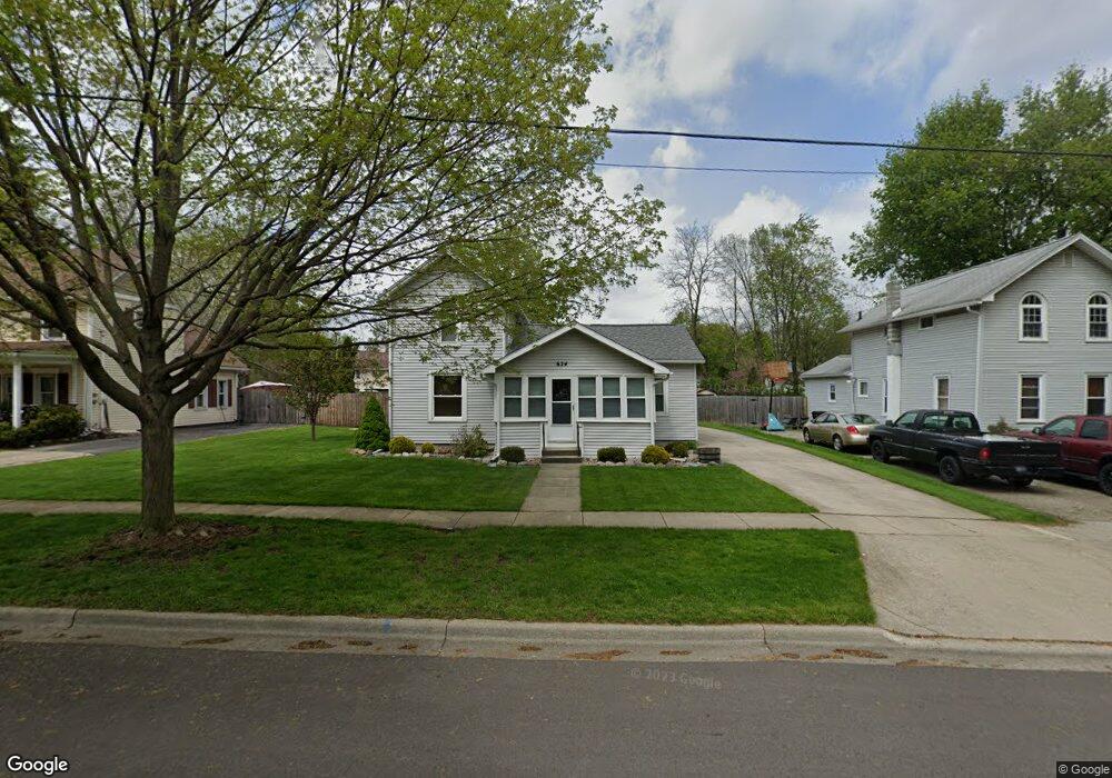 624 Saint Joseph St, Adrian, MI 49221 - photo 1