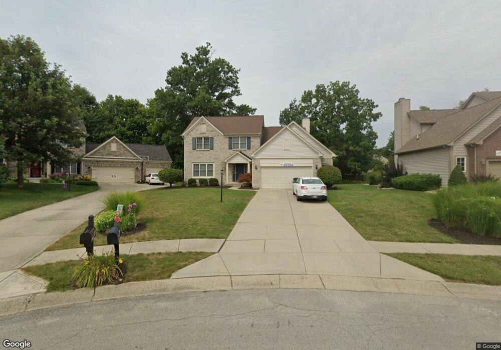 12008 Quarry Ct, Fishers, IN 46037 - photo 1