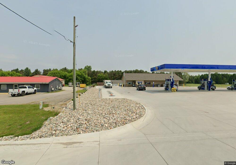 8464 W Mount Morris Rd, Flushing, MI 48433 - photo 1