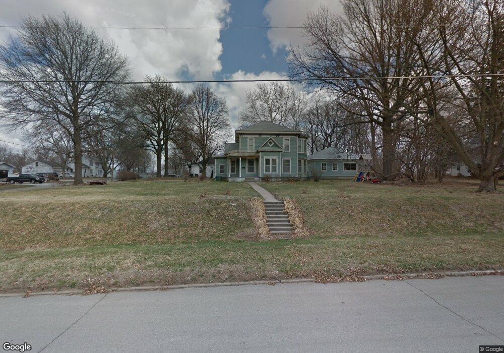 303 E Clarinda Ave, Shenandoah, IA 51601 - photo 1