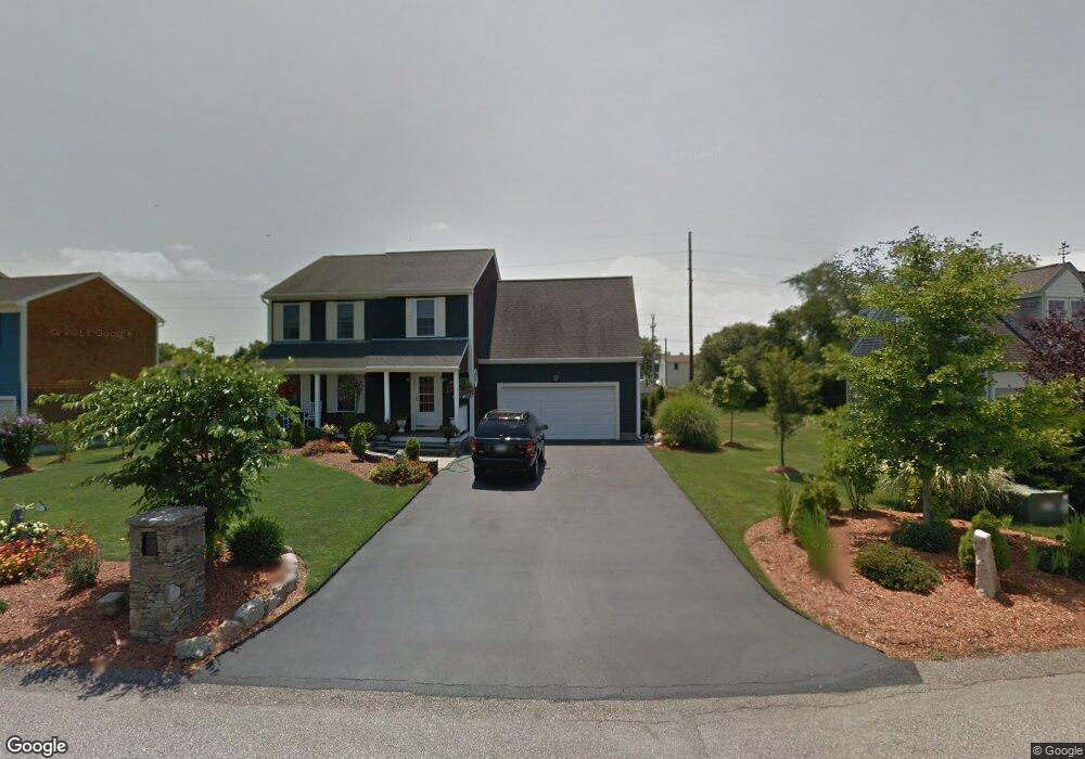 121 John Kesson Ln, Middletown, RI 02842 - photo 1