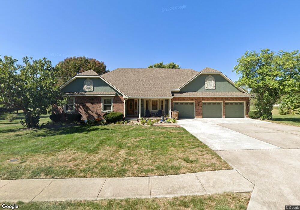 808 Raven, Raymore, MO 64083 - photo 1