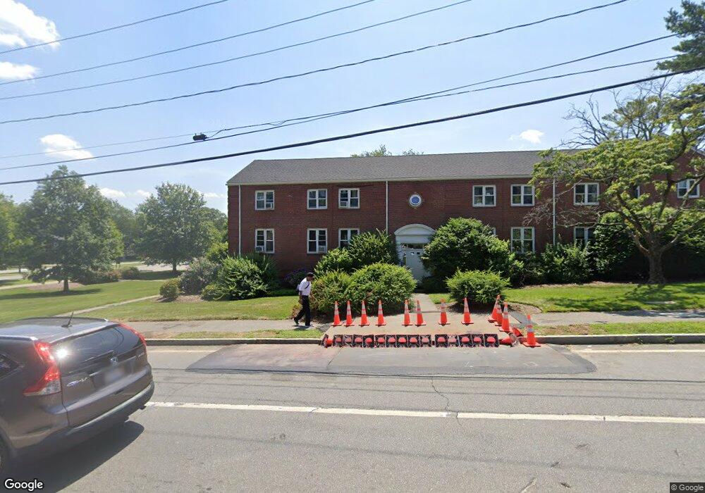 130 Boylston St unit 1,130, Chestnut Hill, MA 02467 - photo 1