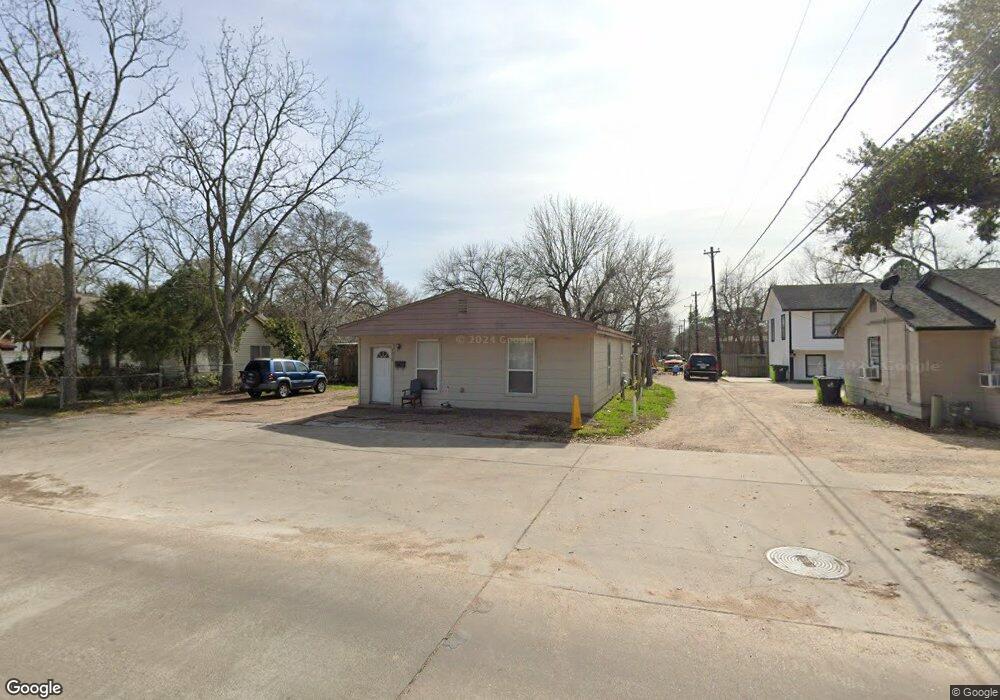 2210 Avenue M, Rosenberg, TX 77471 - photo 1