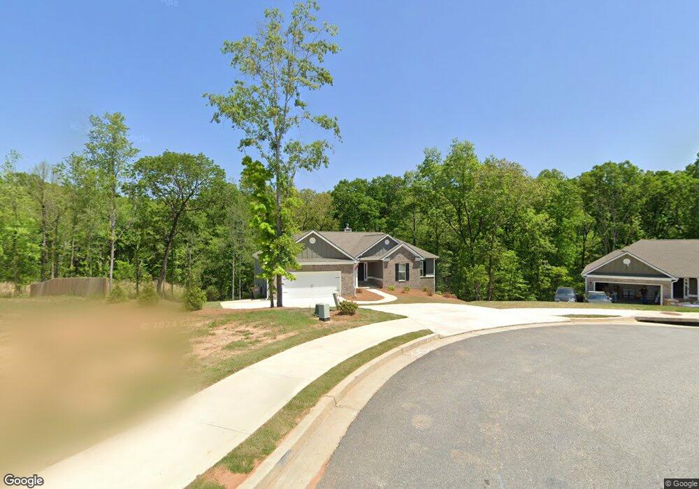 320 Mcmillian Ct, Winder, GA 30680 - photo 1