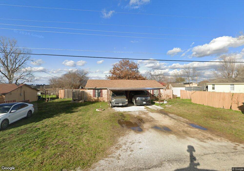102 Paul St, Weatherford, TX 76088 - photo 1