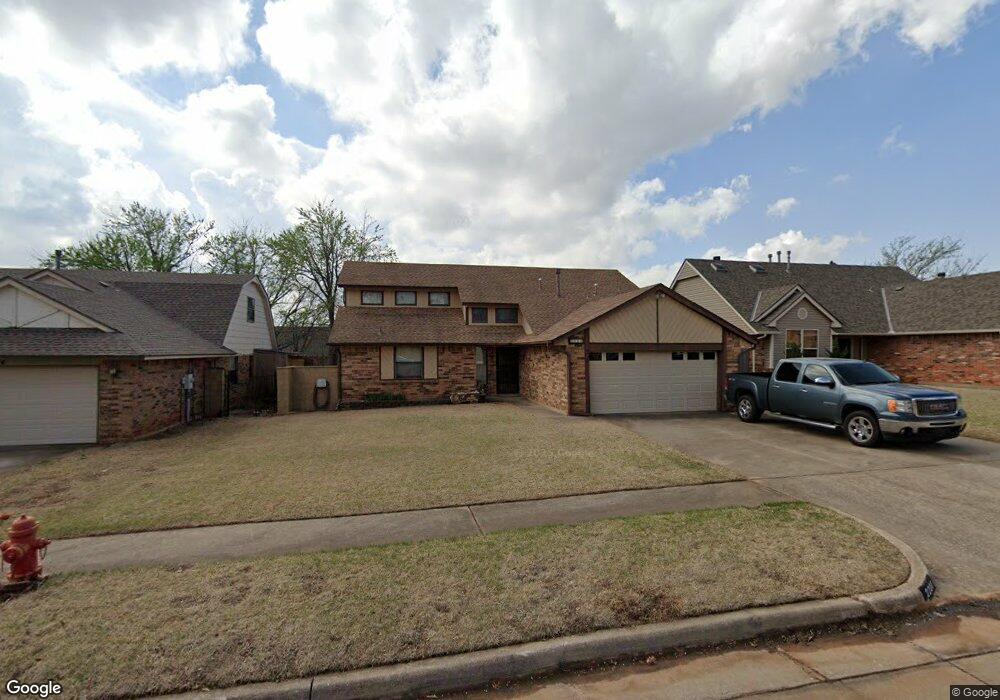 2200 NE 9th St, Moore, OK 73160 - photo 1
