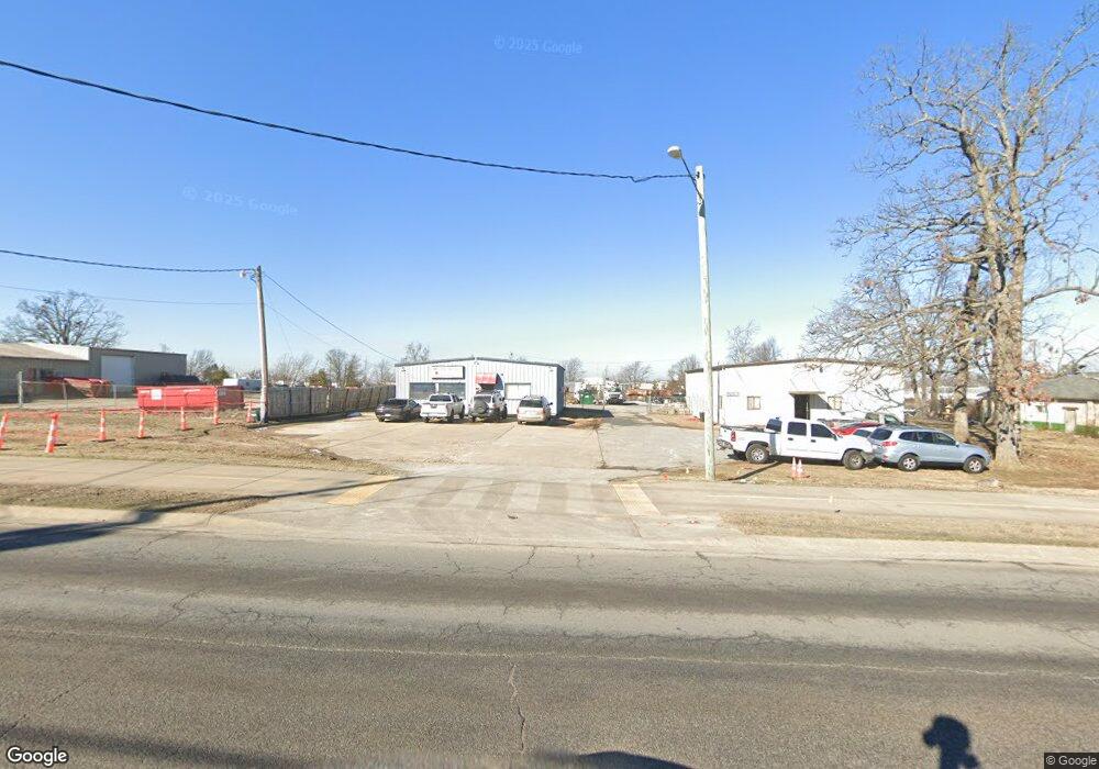 10 E Glendale Ln, Rogers, AR 72758 - photo 1