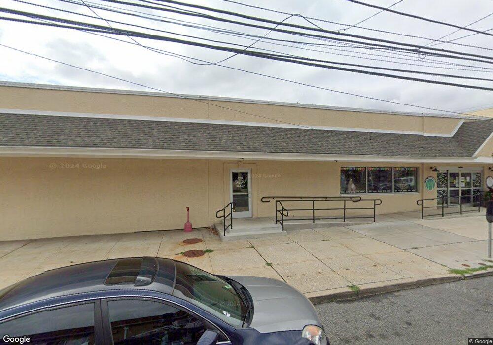 56 W Marshall Rd, Lansdowne, PA 19050 - photo 1