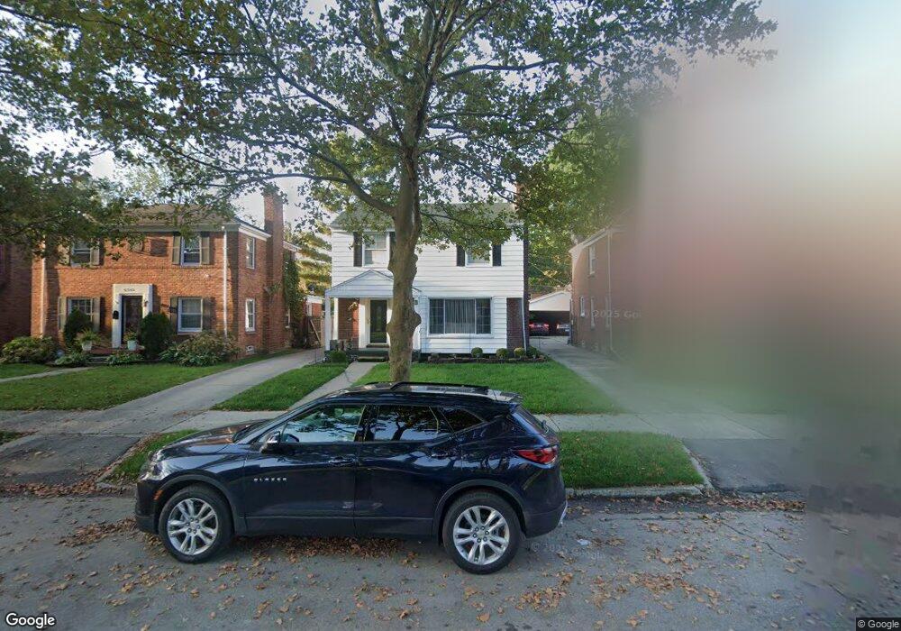 5961 Hillcrest St, Grosse Pointe, MI 48236 - photo 1