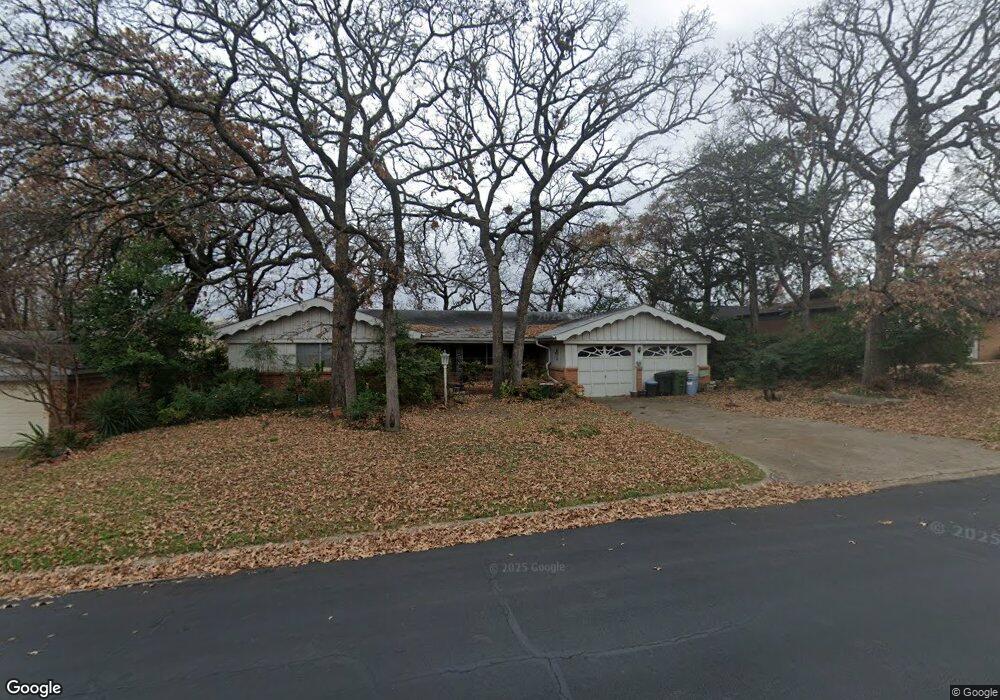 617 Woodcrest Dr, Hurst, TX 76053 - photo 1