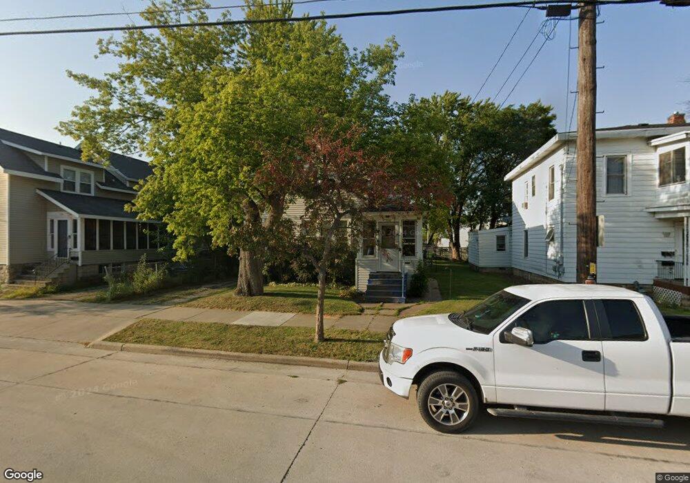 506 W 6th Ave, Oshkosh, WI 54902 - photo 1