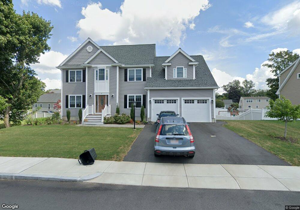 35 Watson Ln, Woburn, MA 01801 - photo 1