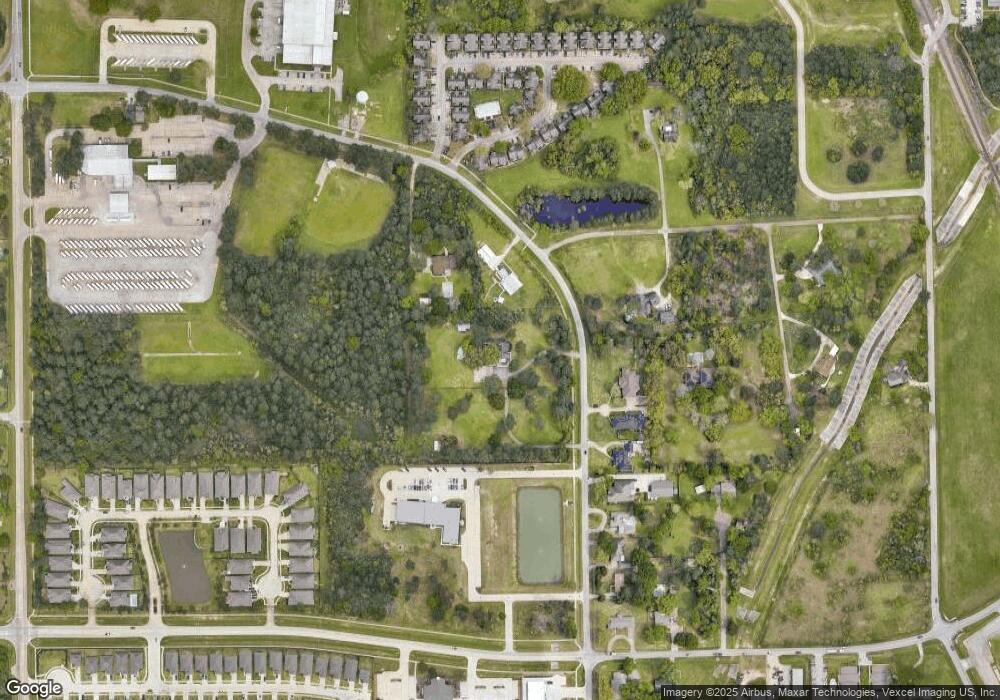 830 Baker Dr, Tomball, TX 77375 - photo 1