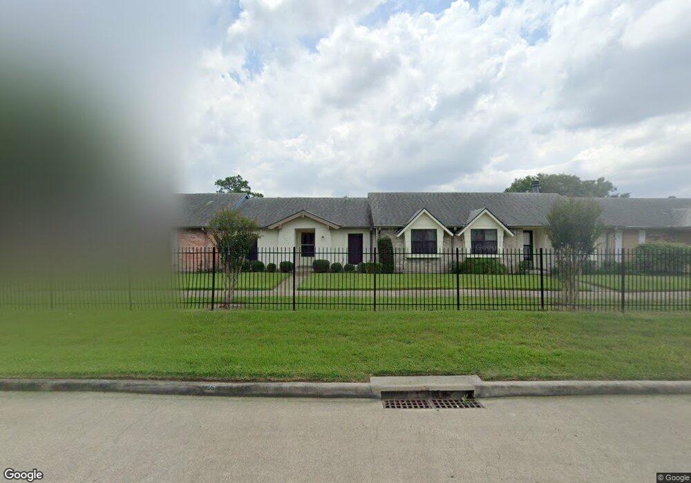 3748 Laura Leigh Dr, Friendswood, TX 77546 - photo 1