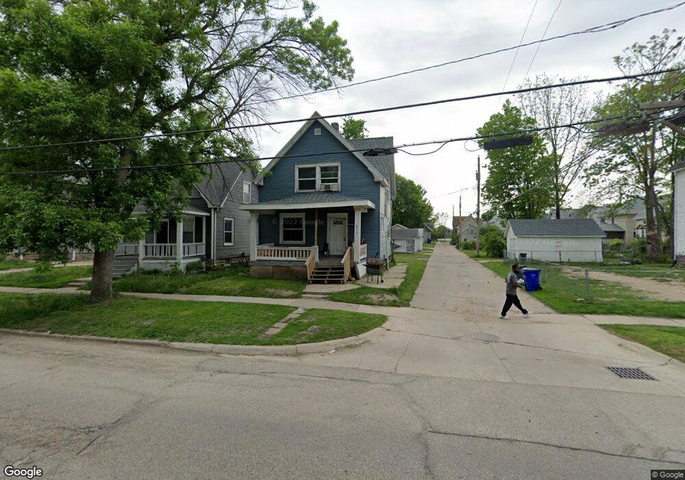 617 15th St SE, Cedar Rapids, IA 52403 - photo 1