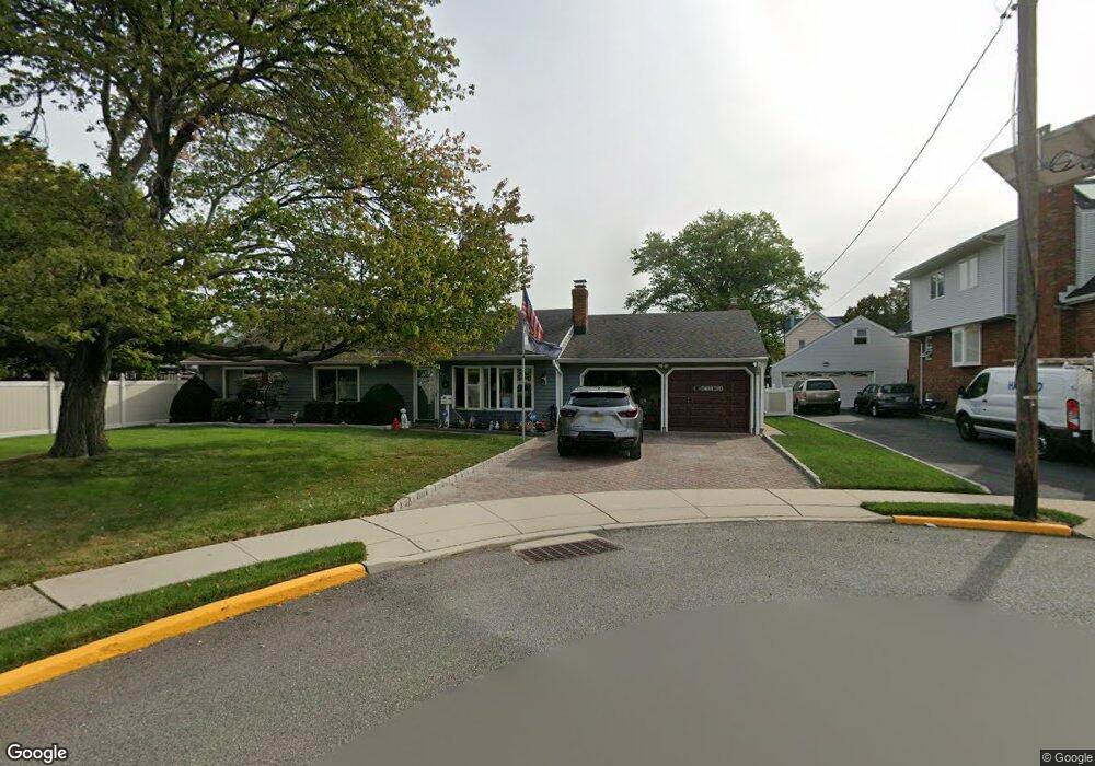 14 Veprek Ln unit 1 st fl, South Hackensack, NJ 07606 - photo 1