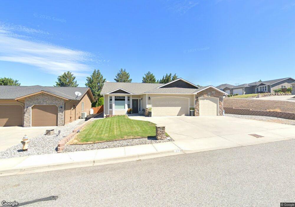 32 Makenna Ln, East Wenatchee, WA 98802 - photo 1