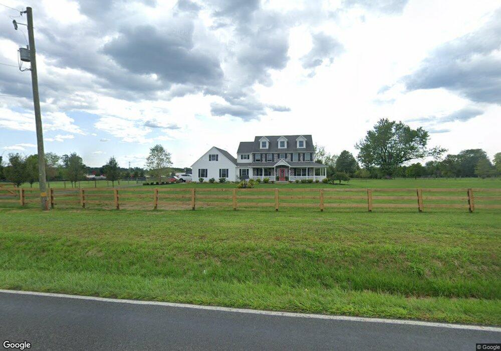 1212 Forest Grove Rd, Furlong, PA 18925 - photo 1