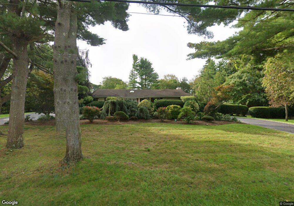 14 Shady Ln, Syosset, NY 11791 - photo 1