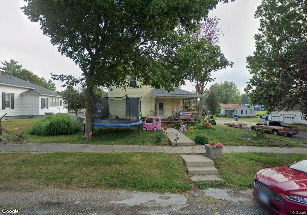 261 E Springfield St, Virginia, IL 62691 - photo 1