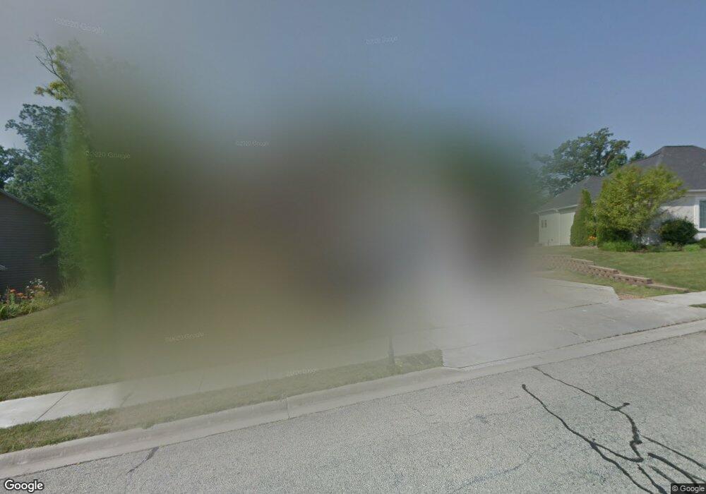 4114 W Sandridge Ct, Peoria, IL 61615 - photo 1