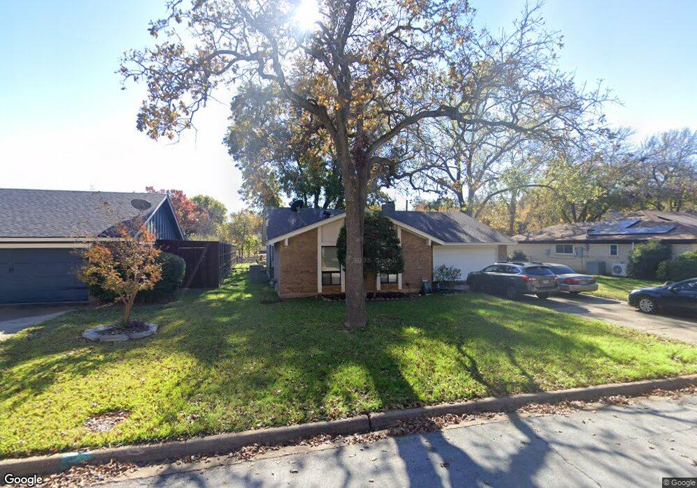 1133 Henson Dr, Hurst, TX 76053 - photo 1