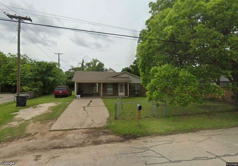 609 N Wilhite St, Cleburne, TX 76031 - photo 1