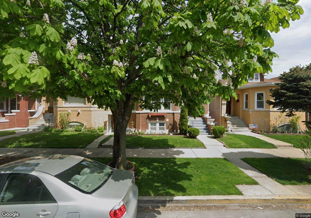 5230 W Oakdale Ave, Chicago, IL 60641 - photo 1