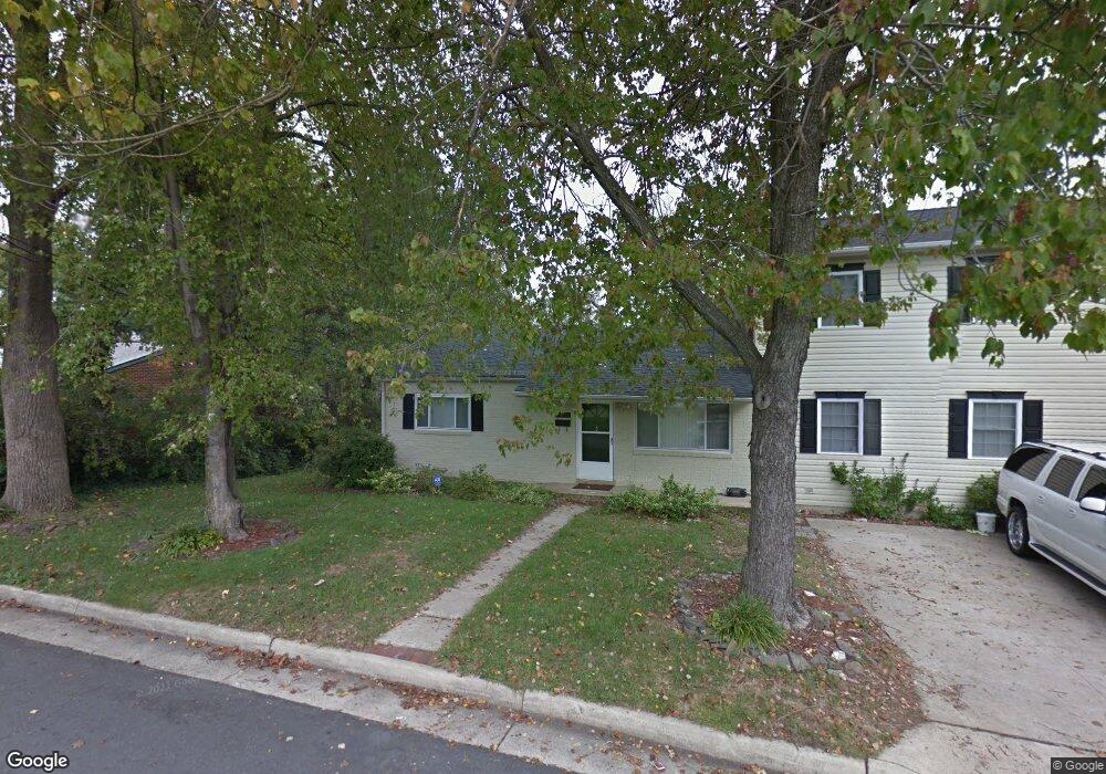 6821 Lenclair St, Alexandria, VA 22306 - photo 1