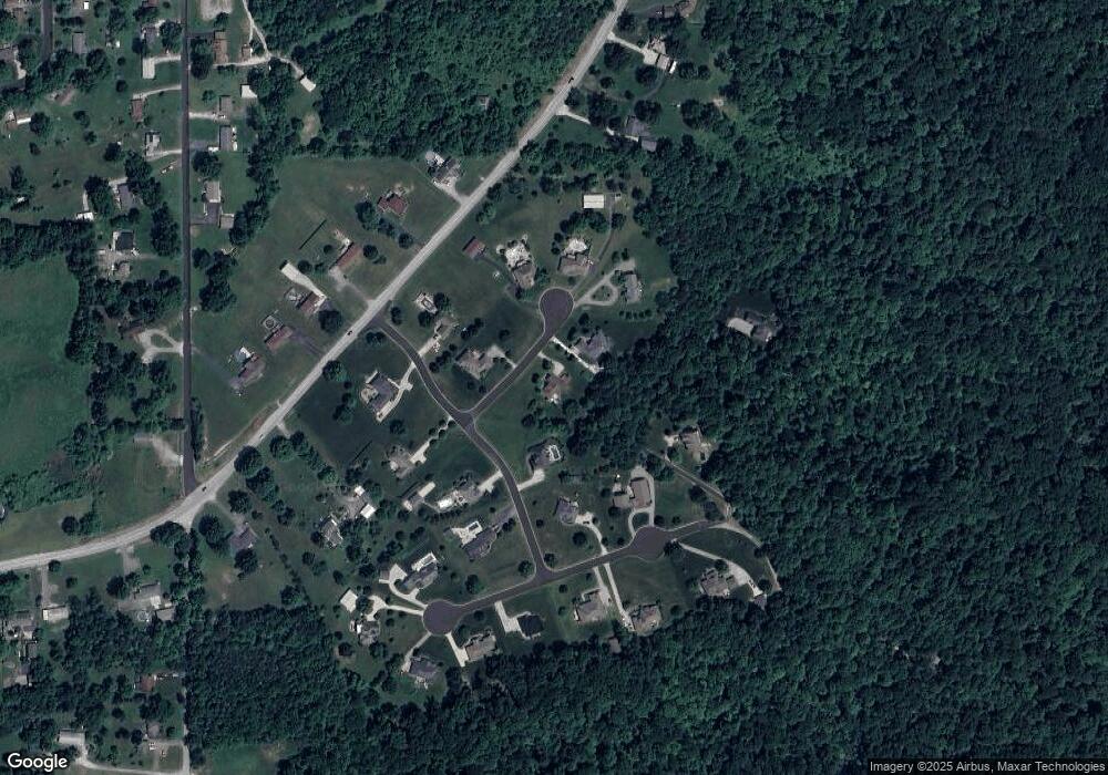 5720 Pond Ridge Cir, Georgetown, IN 47122 - photo 1